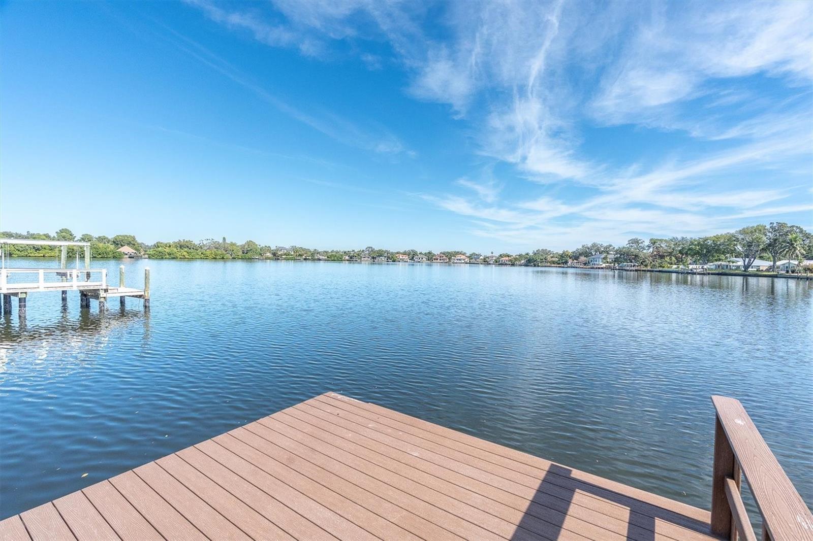 Listing photo id 15 for 2800 Coffee Pot Boulevard Ne