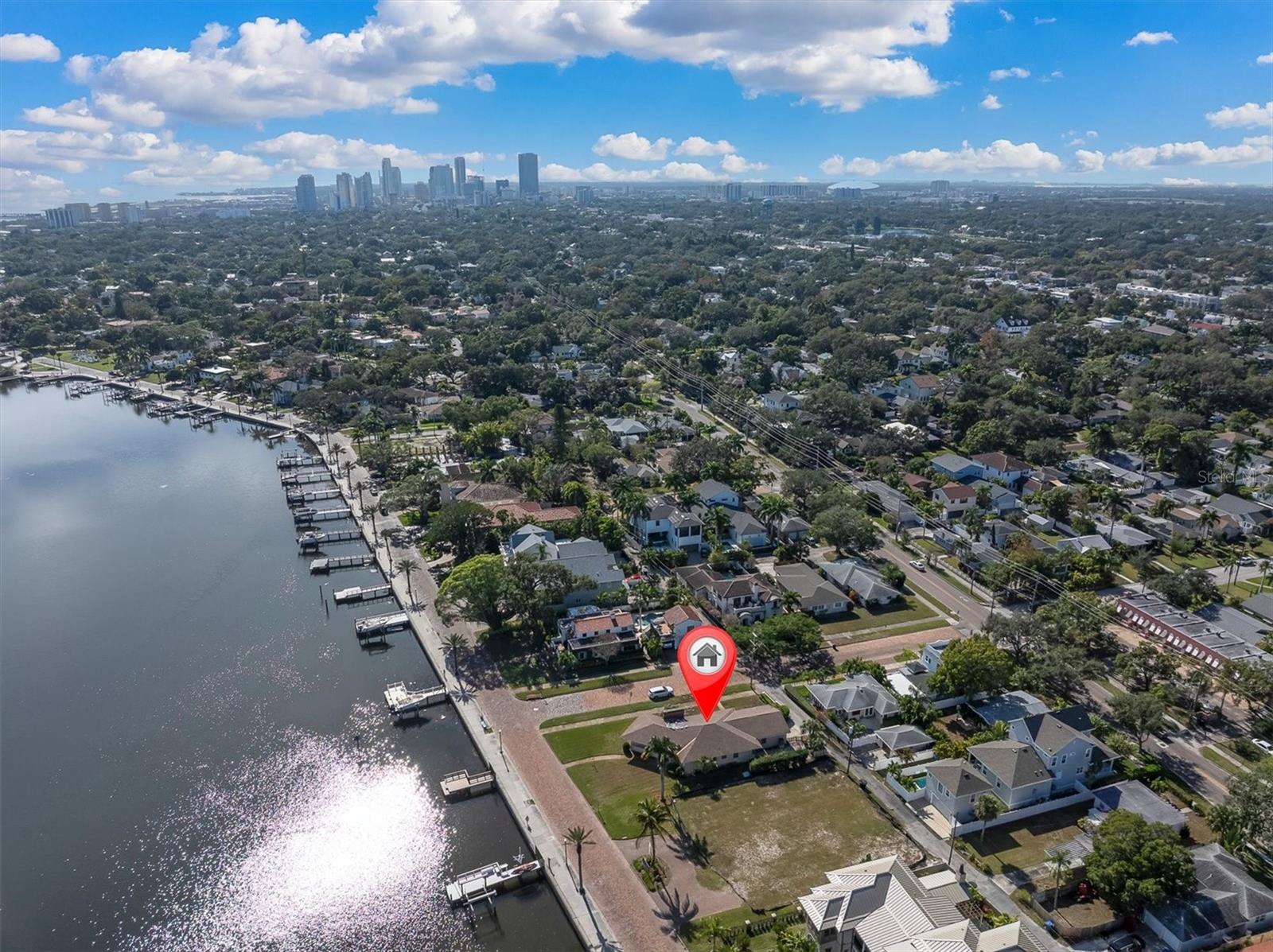 Listing photo id 6 for 2800 Coffee Pot Boulevard Ne