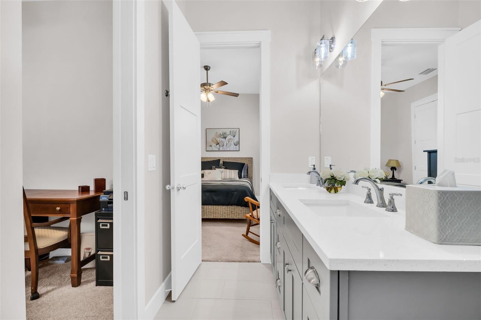 Image 30 of 75 For 9840 Bay Street