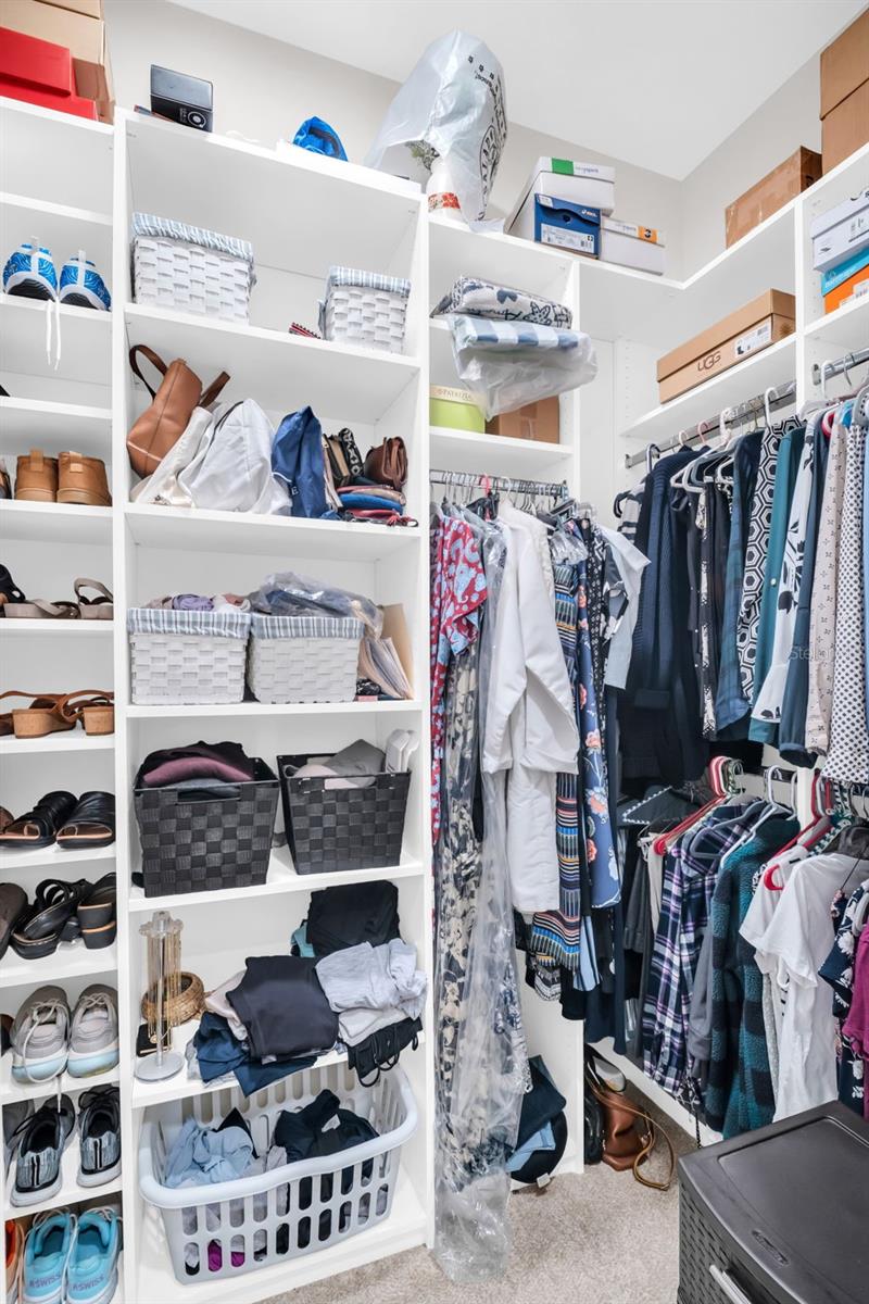 Image 42 of 75 For 9840 Bay Street