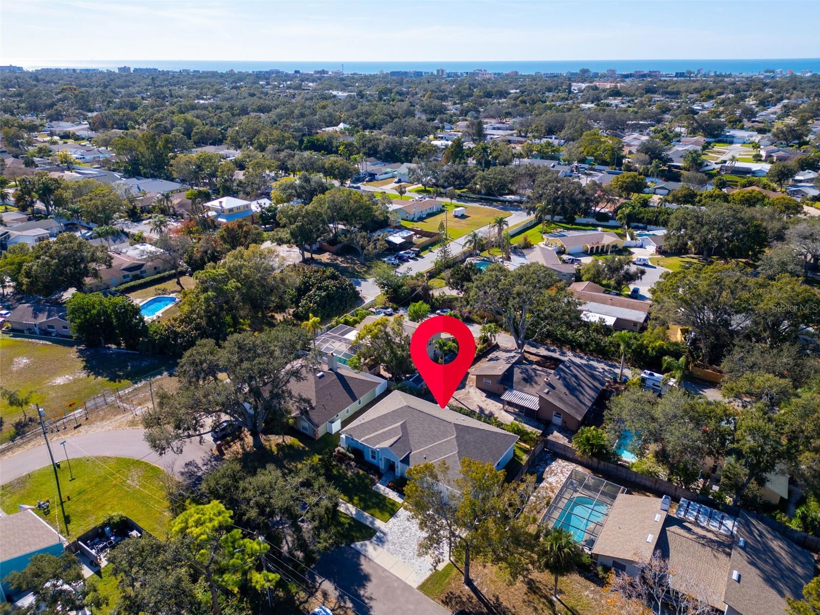 Image 65 of 75 For 9840 Bay Street