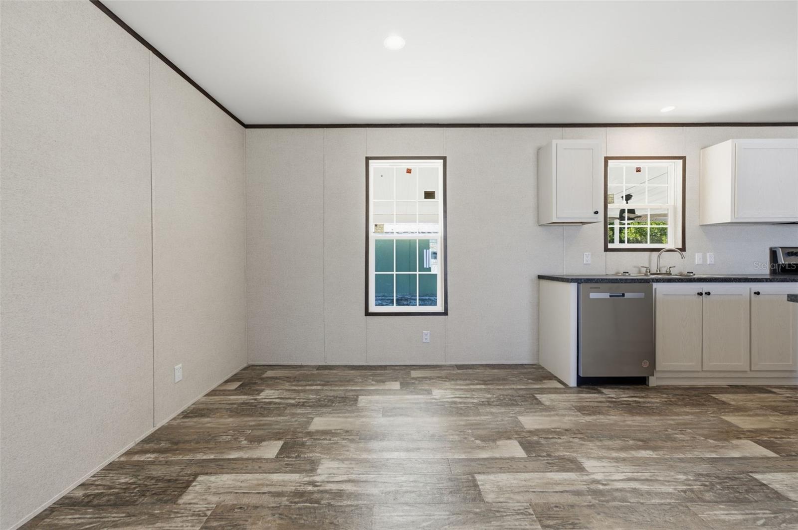 Image 10 of 54 For 8551 Electra Avenue