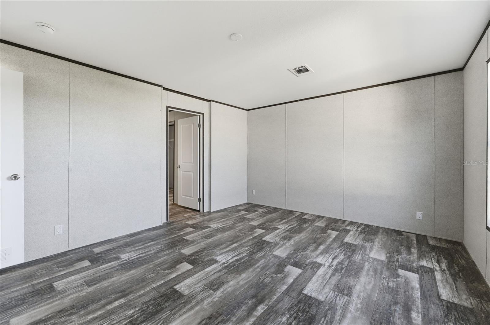 Image 30 of 54 For 8551 Electra Avenue