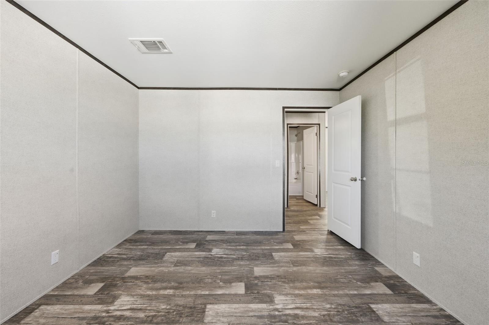 Image 40 of 54 For 8551 Electra Avenue