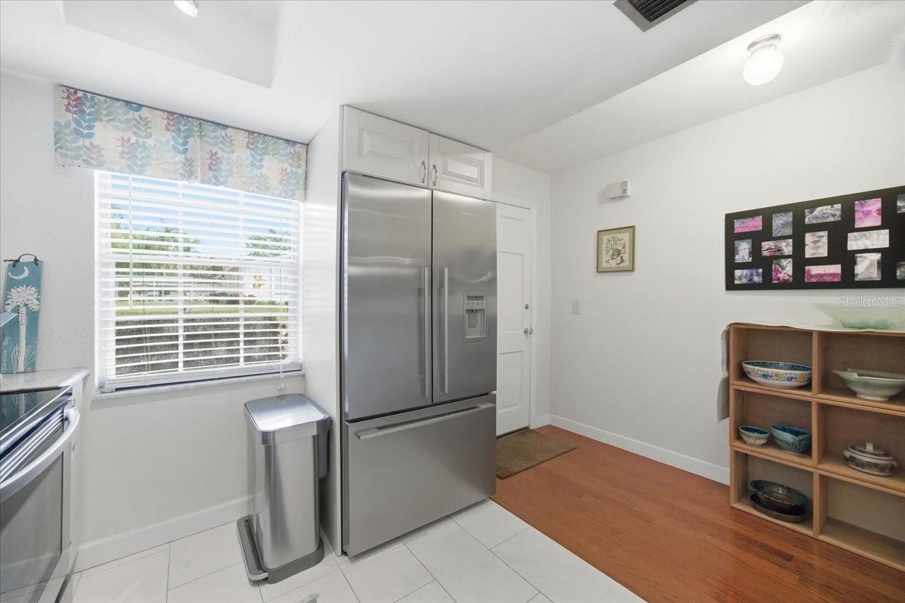 Image 10 of 40 For 400 Glennes Lane 103