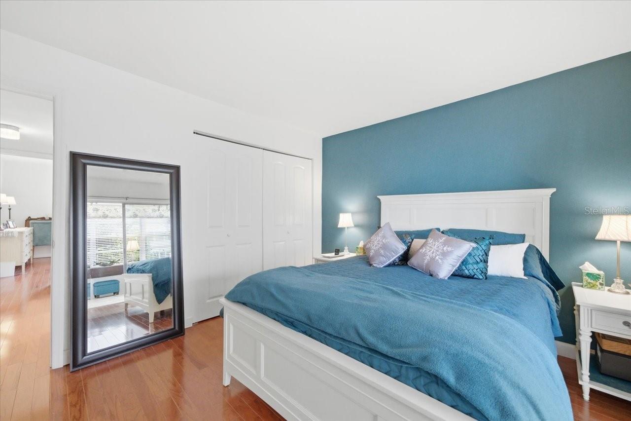 Image 23 of 40 For 400 Glennes Lane 103