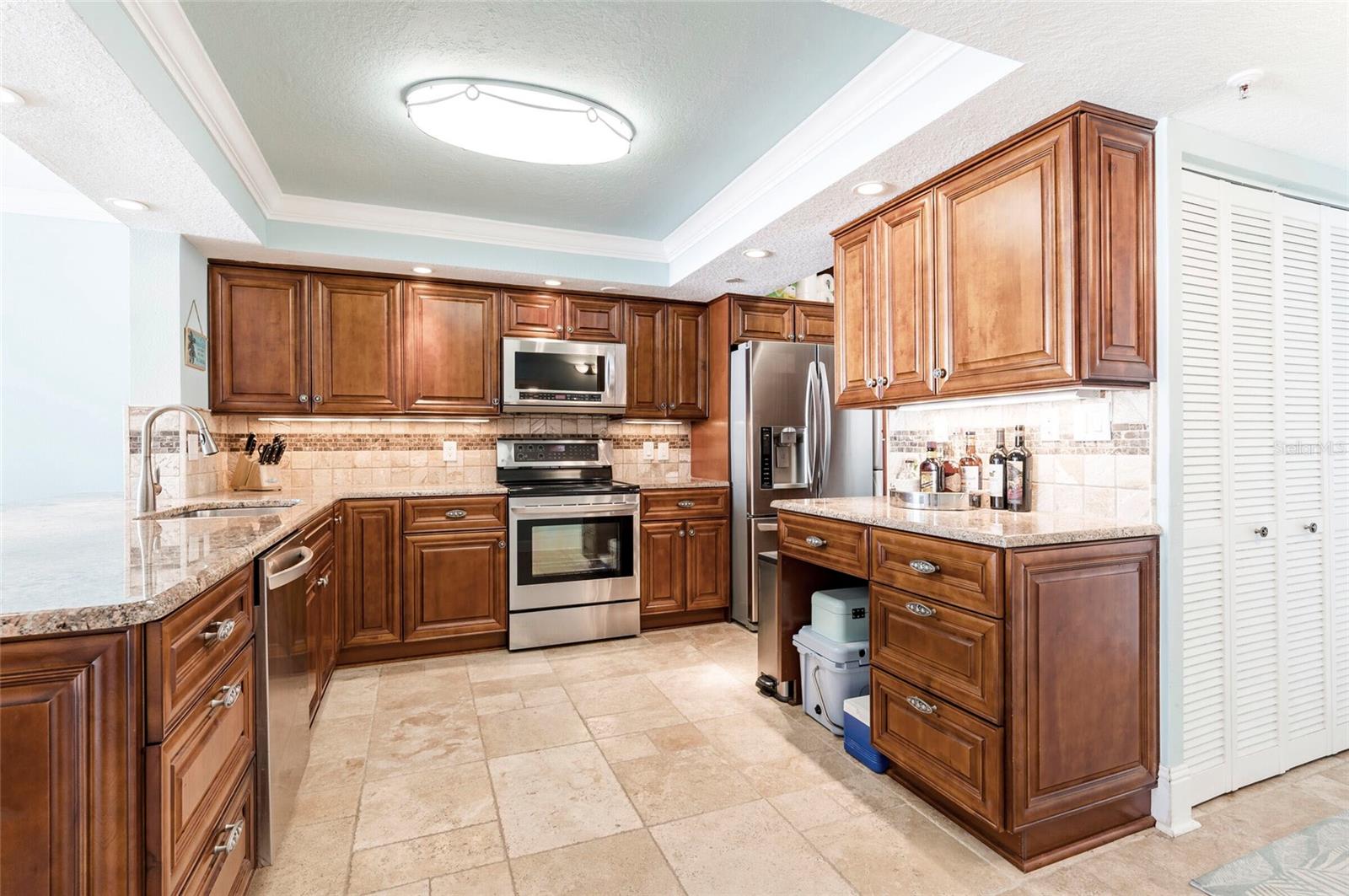 Image 12 of 33 For 14900 Gulf Boulevard 107