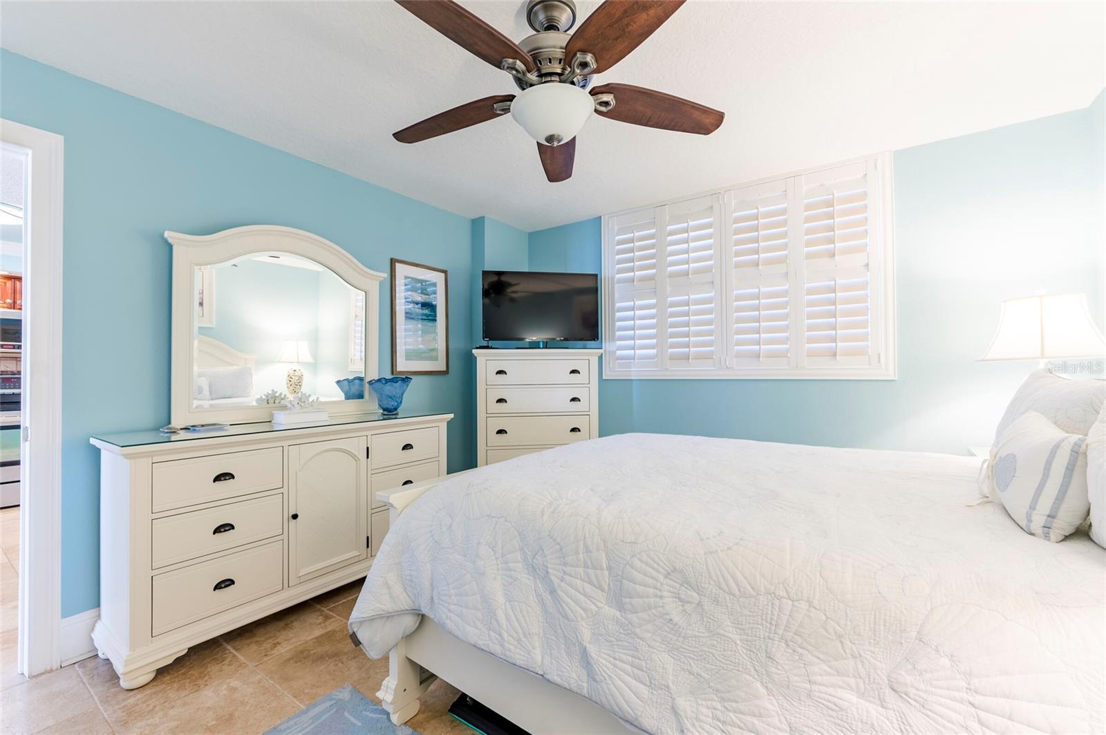 Image 25 of 33 For 14900 Gulf Boulevard 107