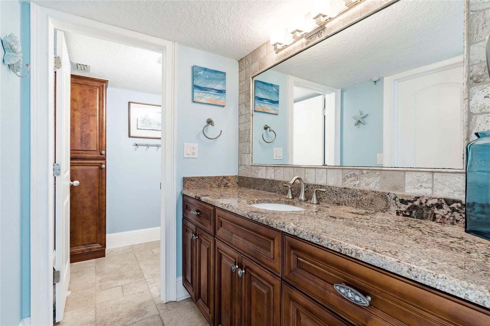 Image 26 of 33 For 14900 Gulf Boulevard 107