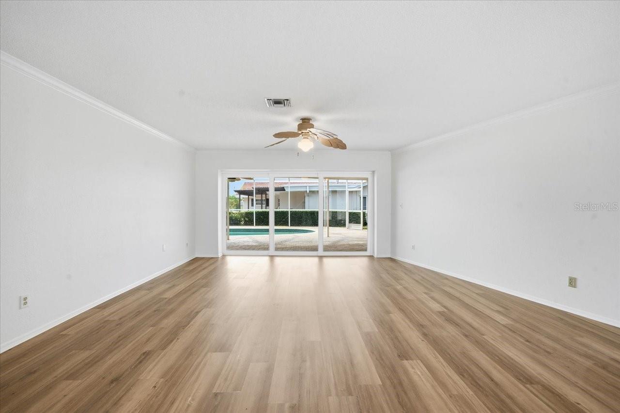 Image 10 of 60 For 11176 Hammock Drive