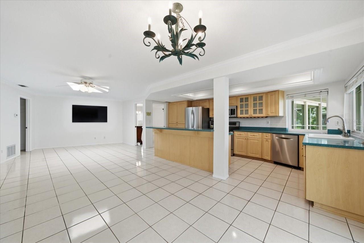 Image 24 of 60 For 11176 Hammock Drive