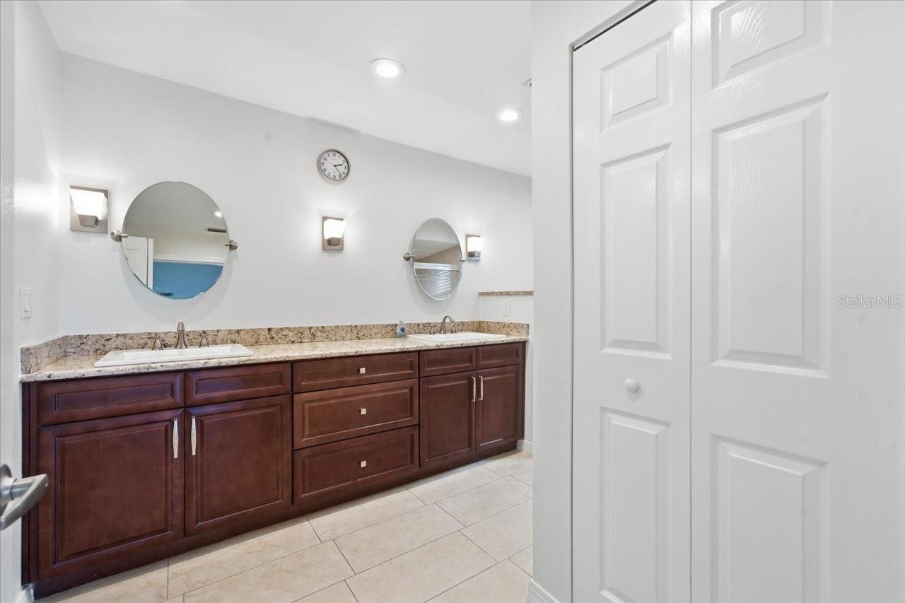 Image 35 of 60 For 11176 Hammock Drive