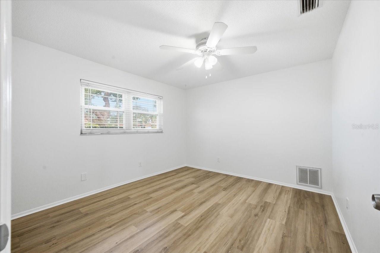 Image 37 of 60 For 11176 Hammock Drive