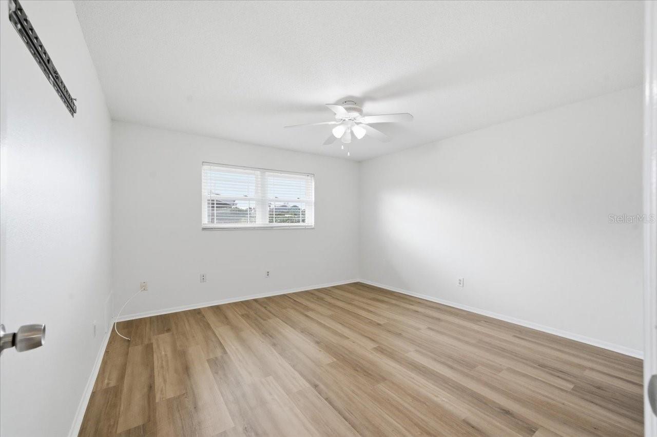 Image 38 of 60 For 11176 Hammock Drive