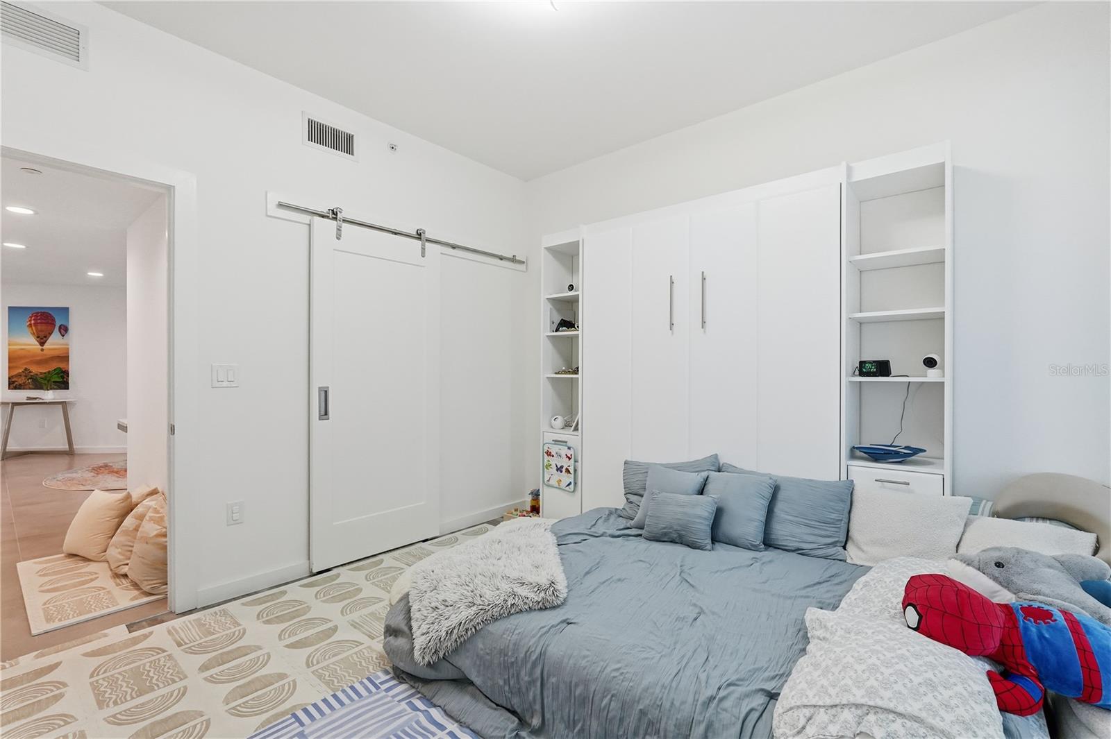 Image 26 of 39 For 920 Osceola Avenue 210