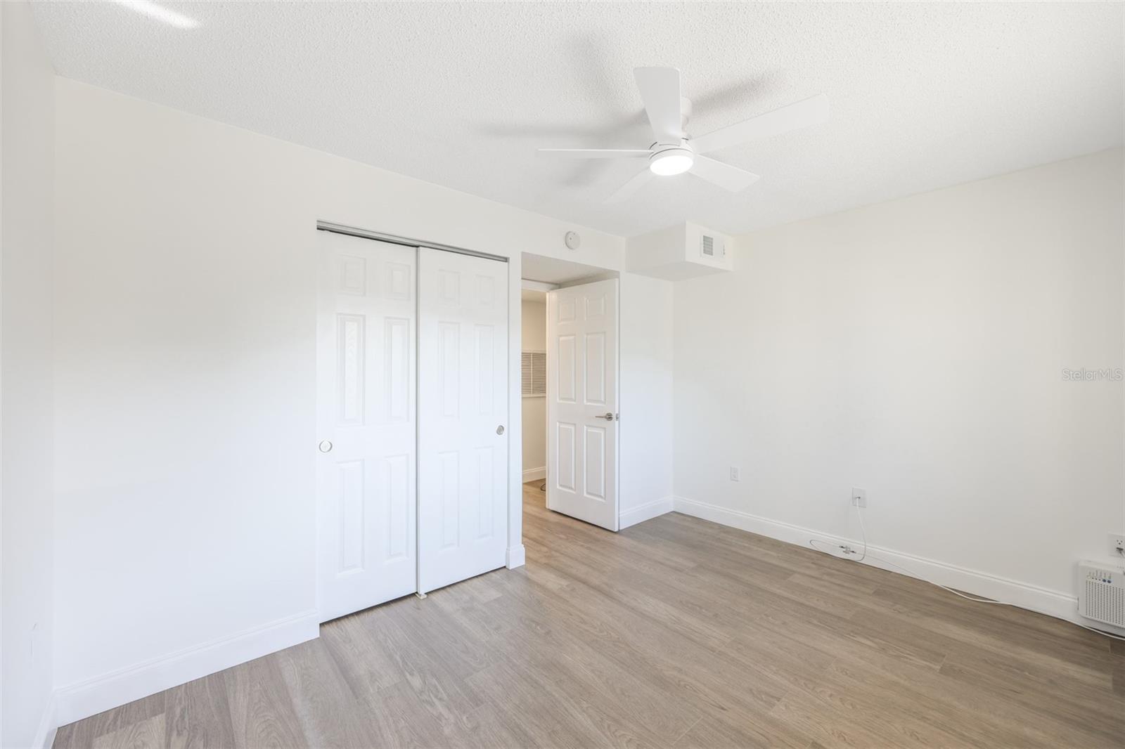 Image 24 of 28 For 3656 Lake Bayshore Drive 319