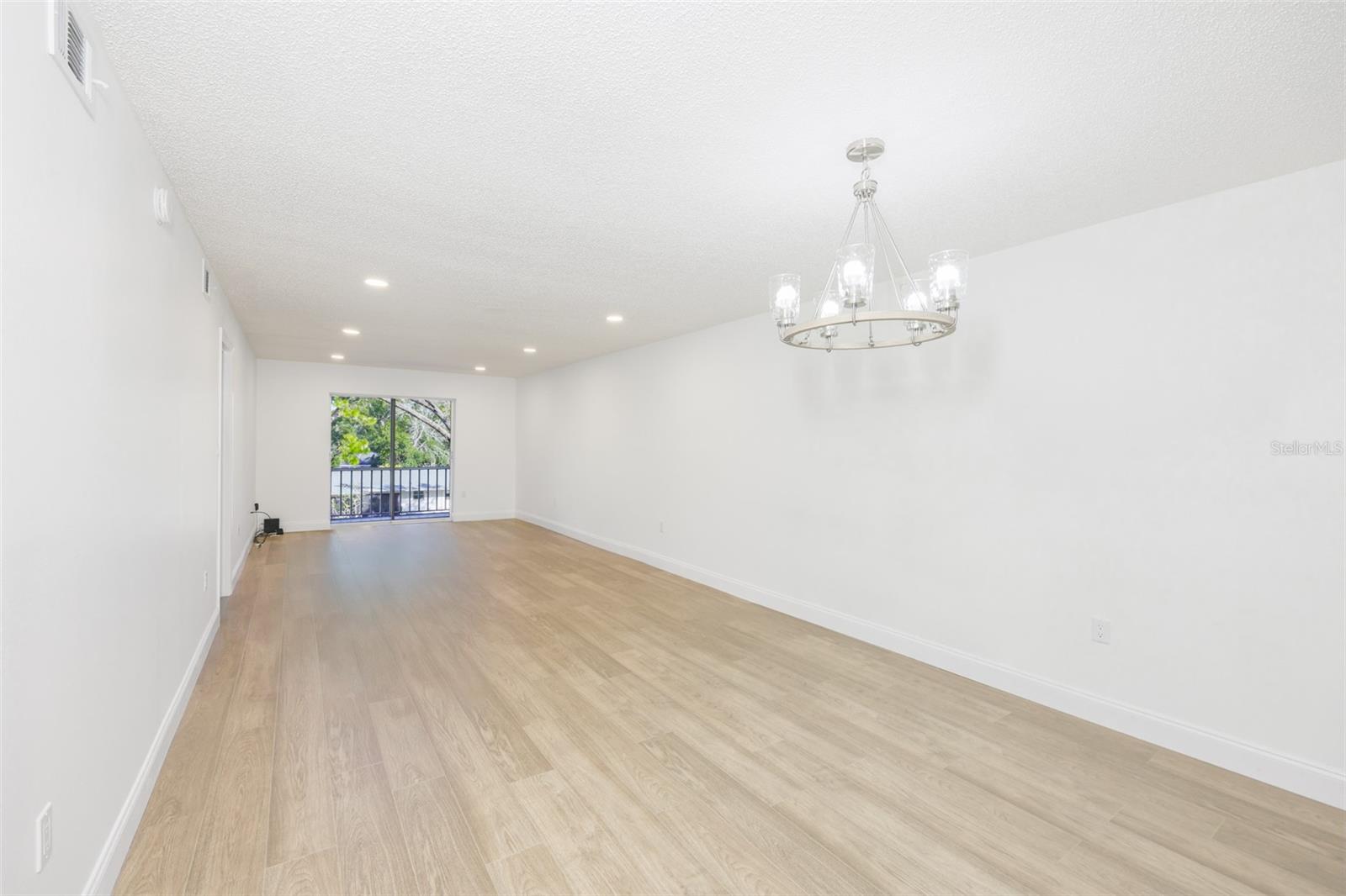 Image 7 of 28 For 3656 Lake Bayshore Drive 319