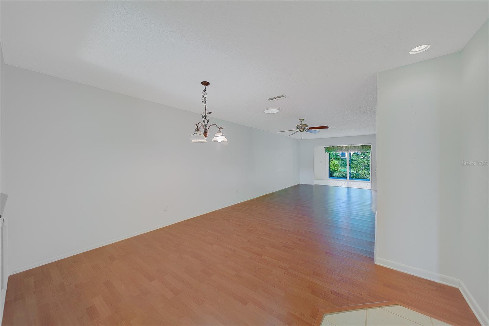 Image 13 of 65 For 3430 Stonehaven Court E D