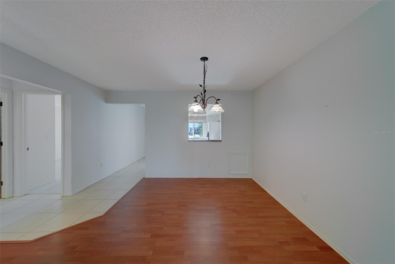 Image 15 of 65 For 3430 Stonehaven Court E D