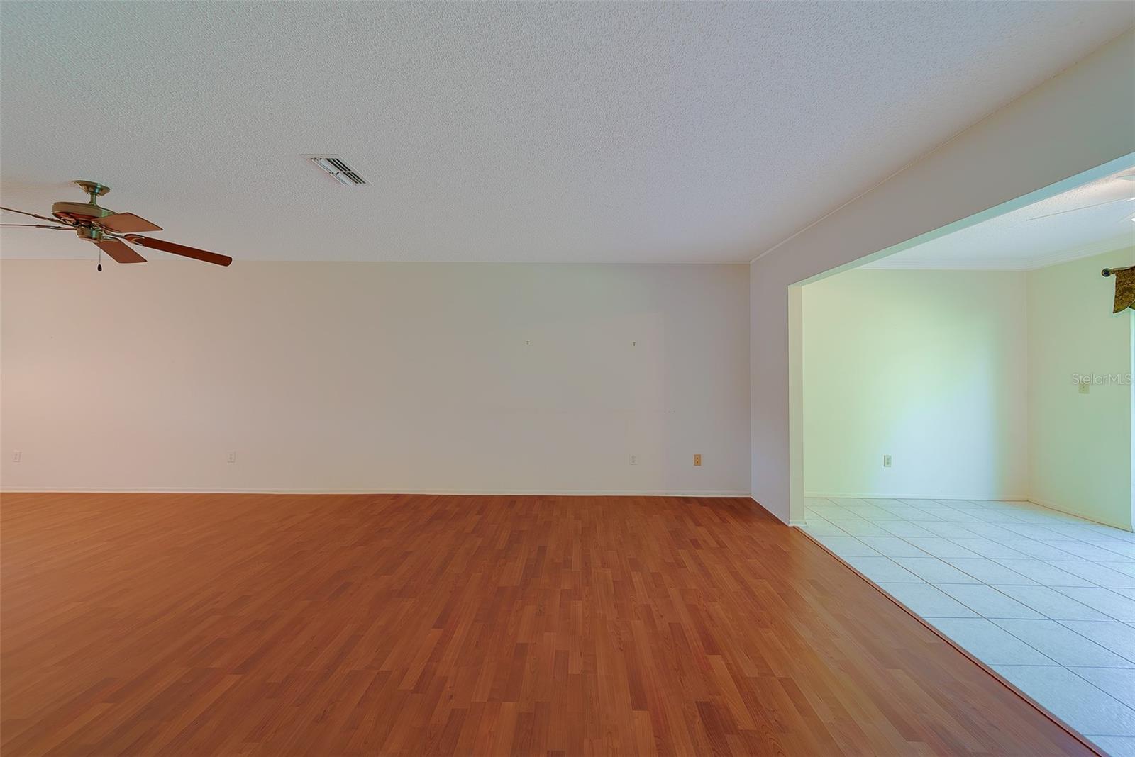 Image 17 of 65 For 3430 Stonehaven Court E D