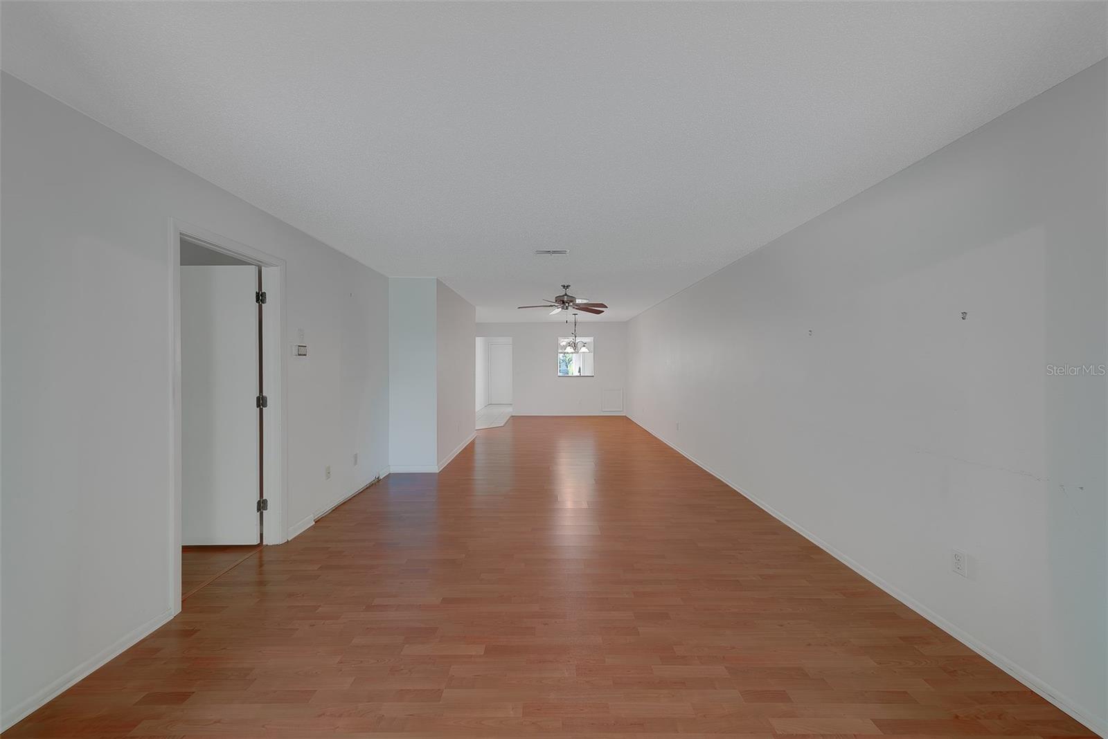 Image 18 of 65 For 3430 Stonehaven Court E D