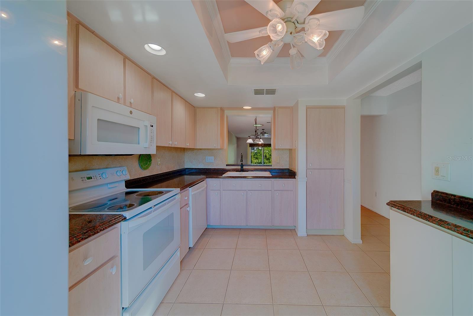 Image 9 of 65 For 3430 Stonehaven Court E D