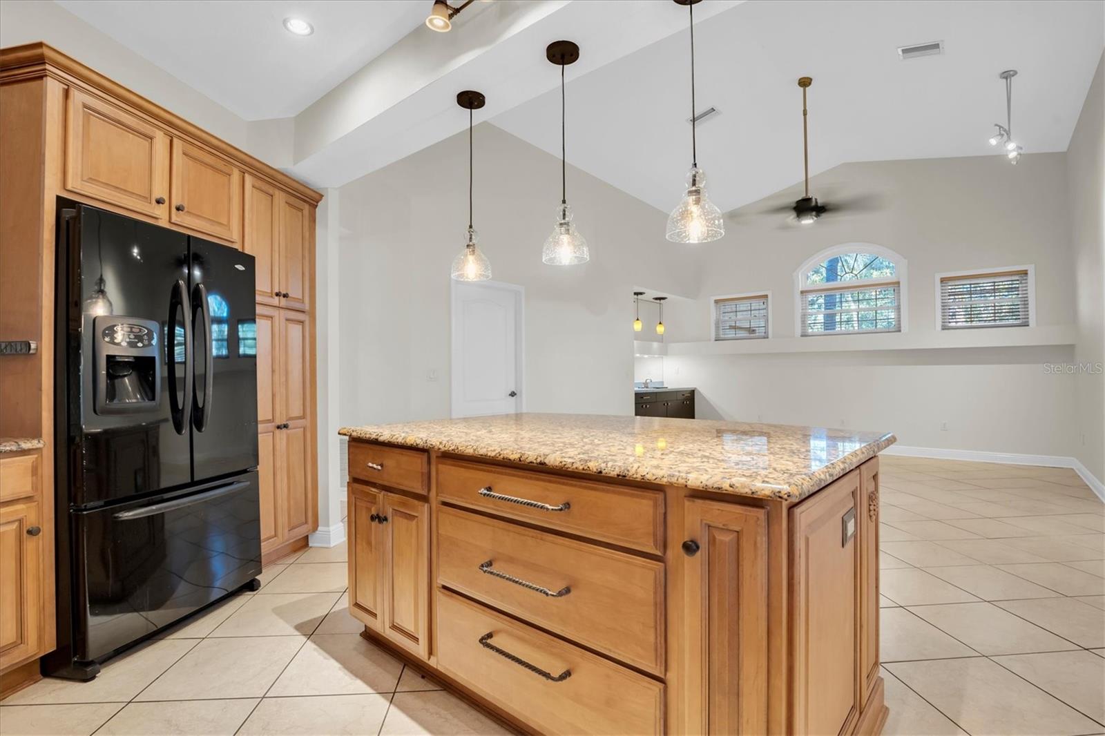 Image 16 of 48 For 4589 Glenbrook Circle