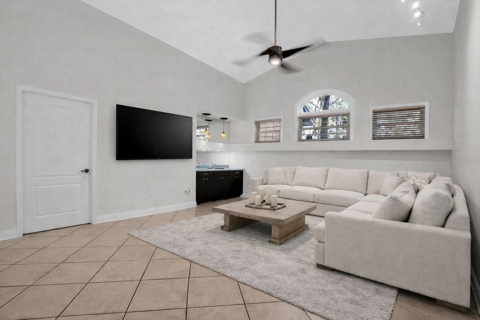 Image 20 of 48 For 4589 Glenbrook Circle