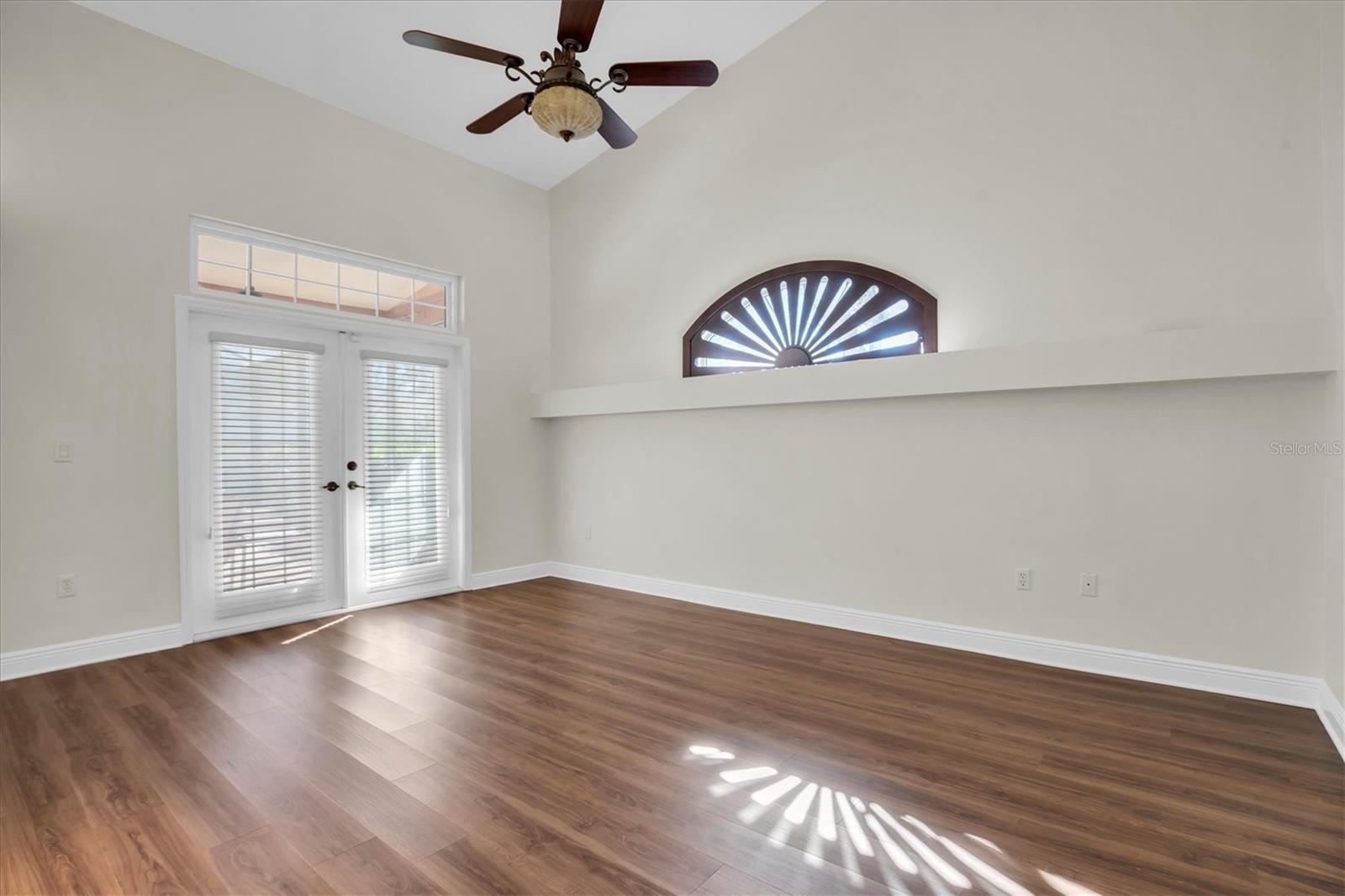 Image 26 of 48 For 4589 Glenbrook Circle