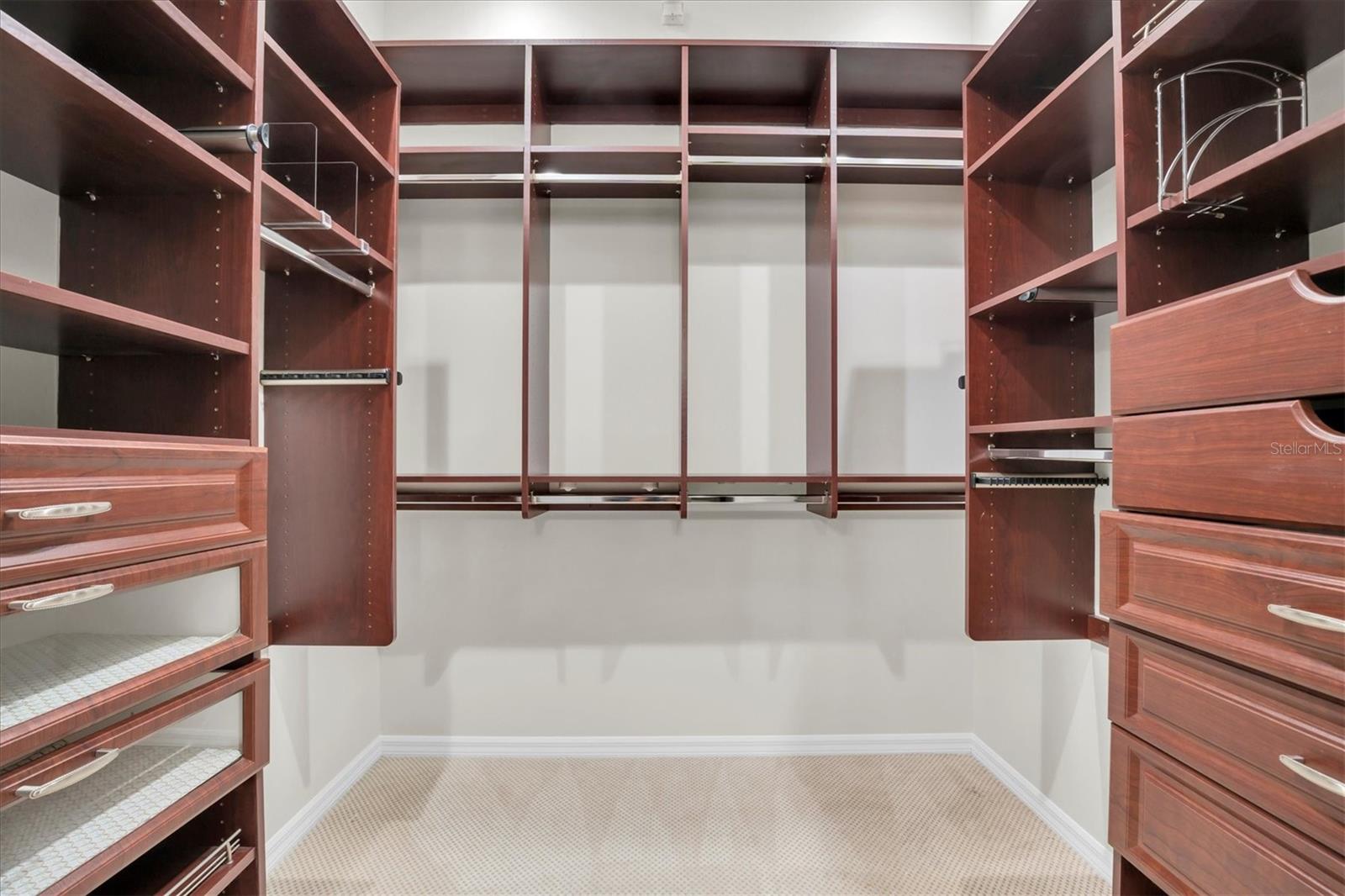 Image 31 of 48 For 4589 Glenbrook Circle