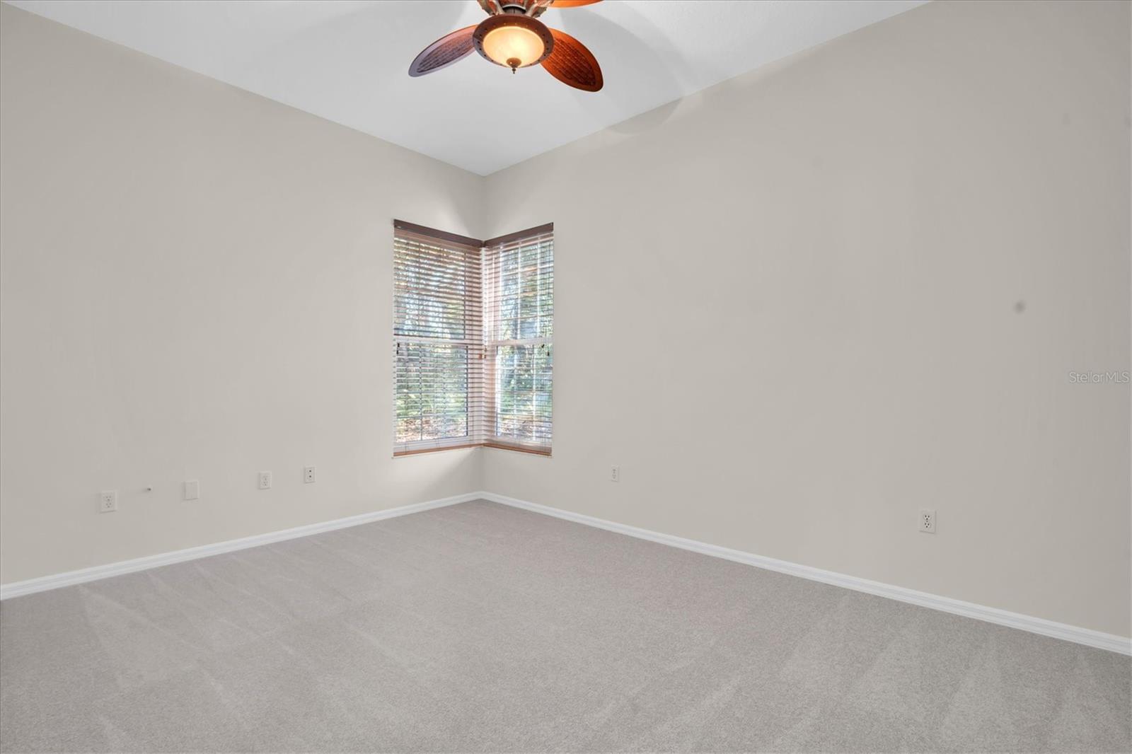 Image 33 of 48 For 4589 Glenbrook Circle