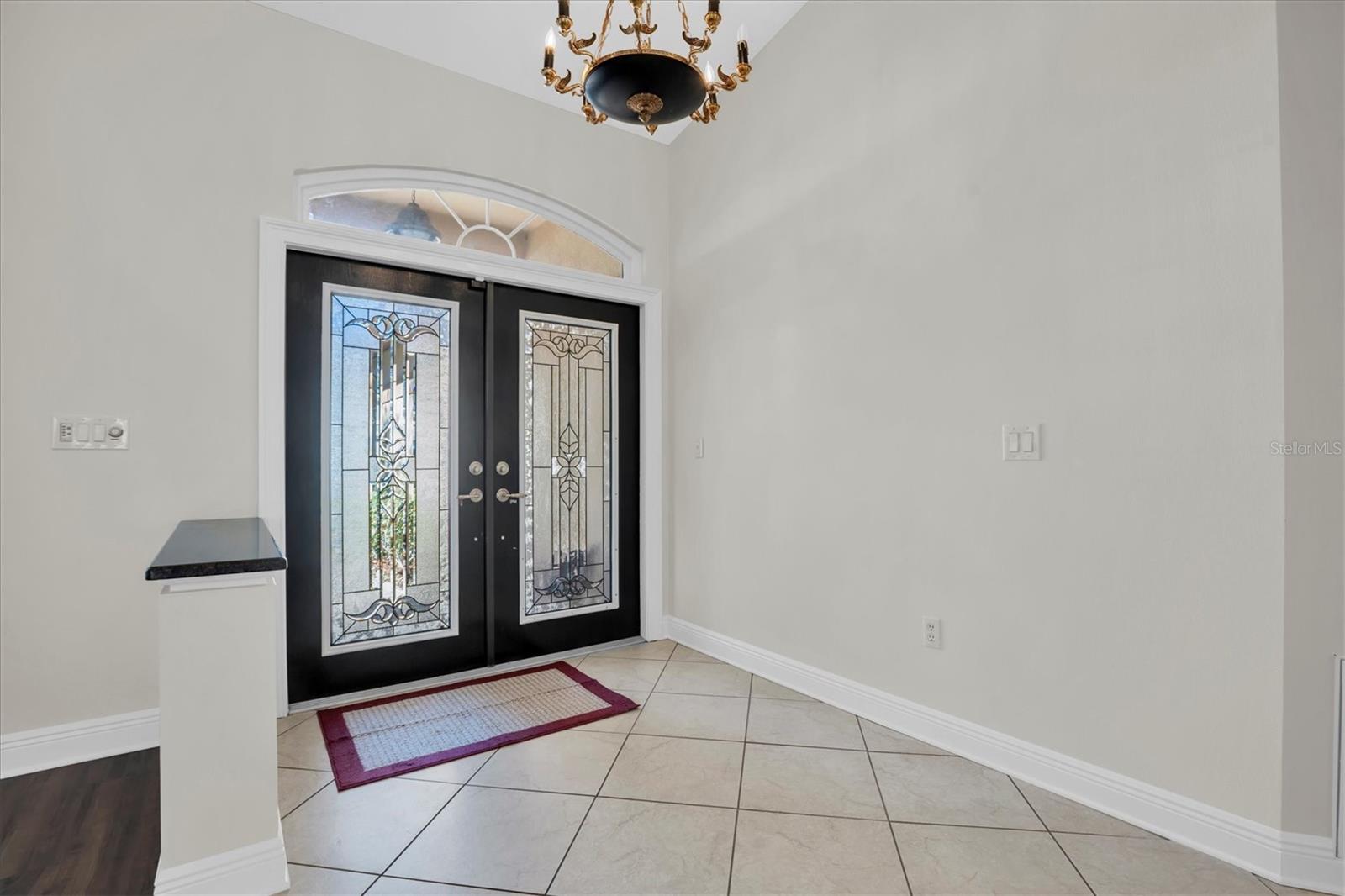 Image 4 of 48 For 4589 Glenbrook Circle