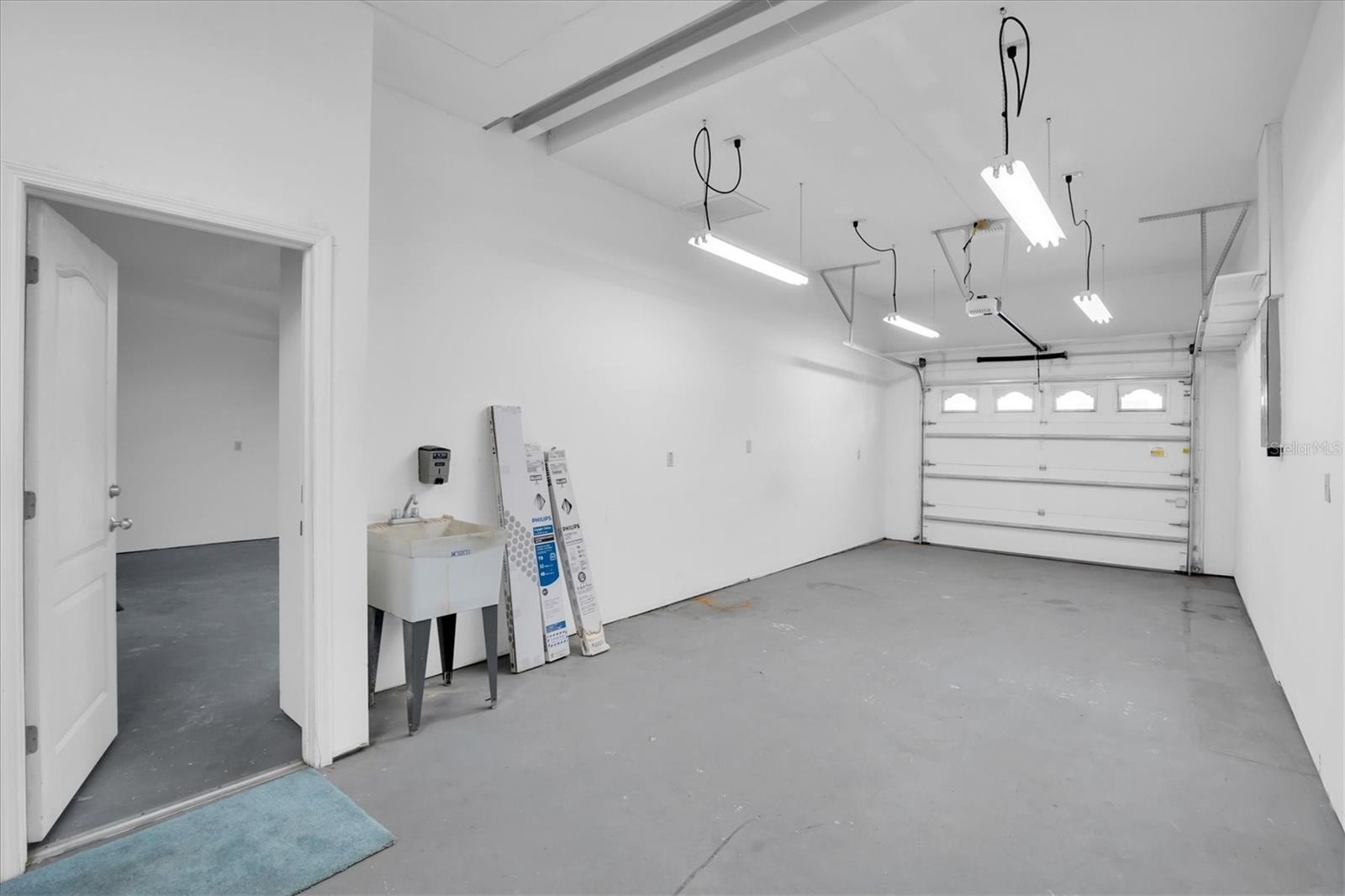 Image 40 of 48 For 4589 Glenbrook Circle