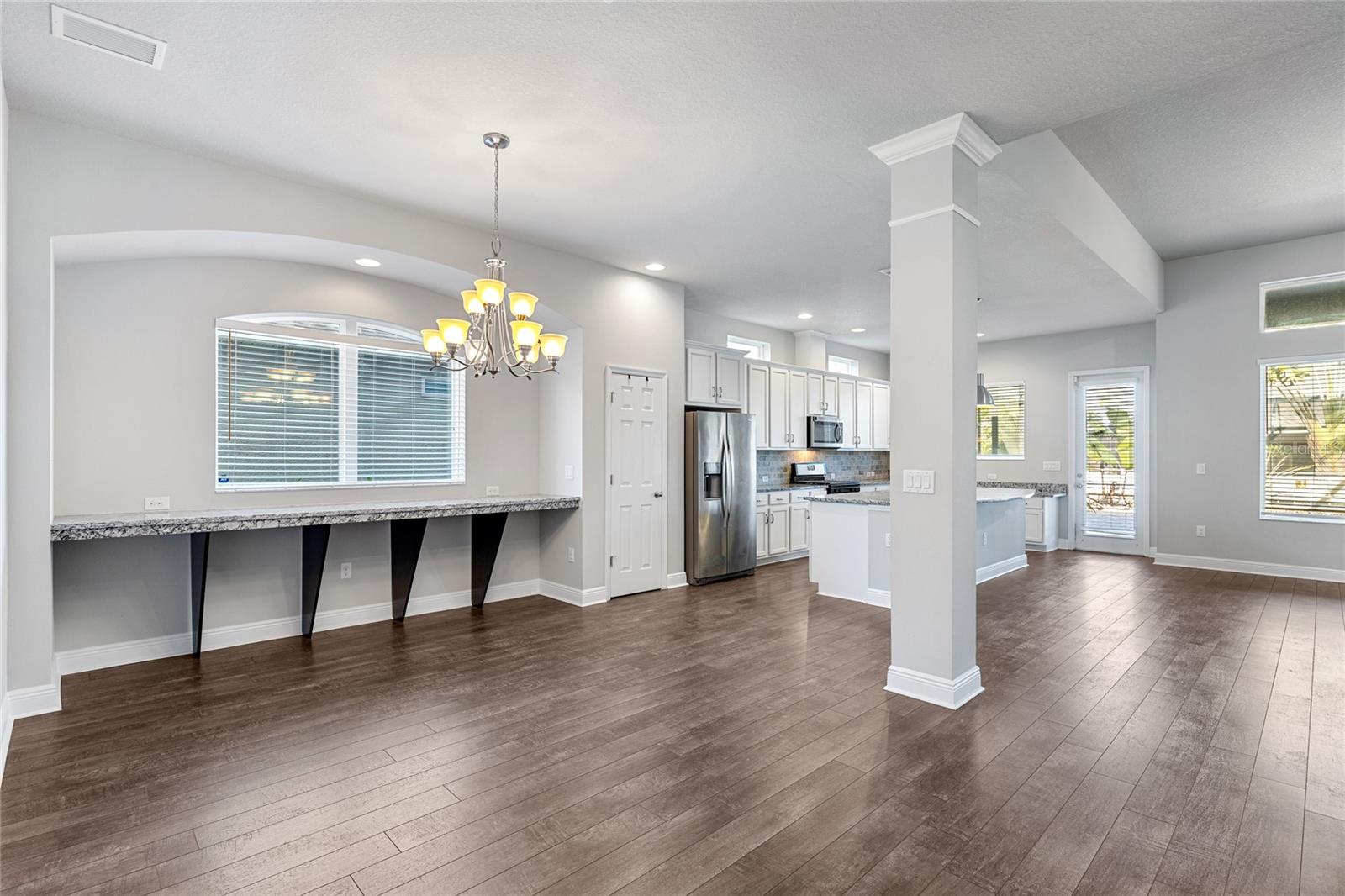 Image 10 of 53 For 1308 Charleen Street