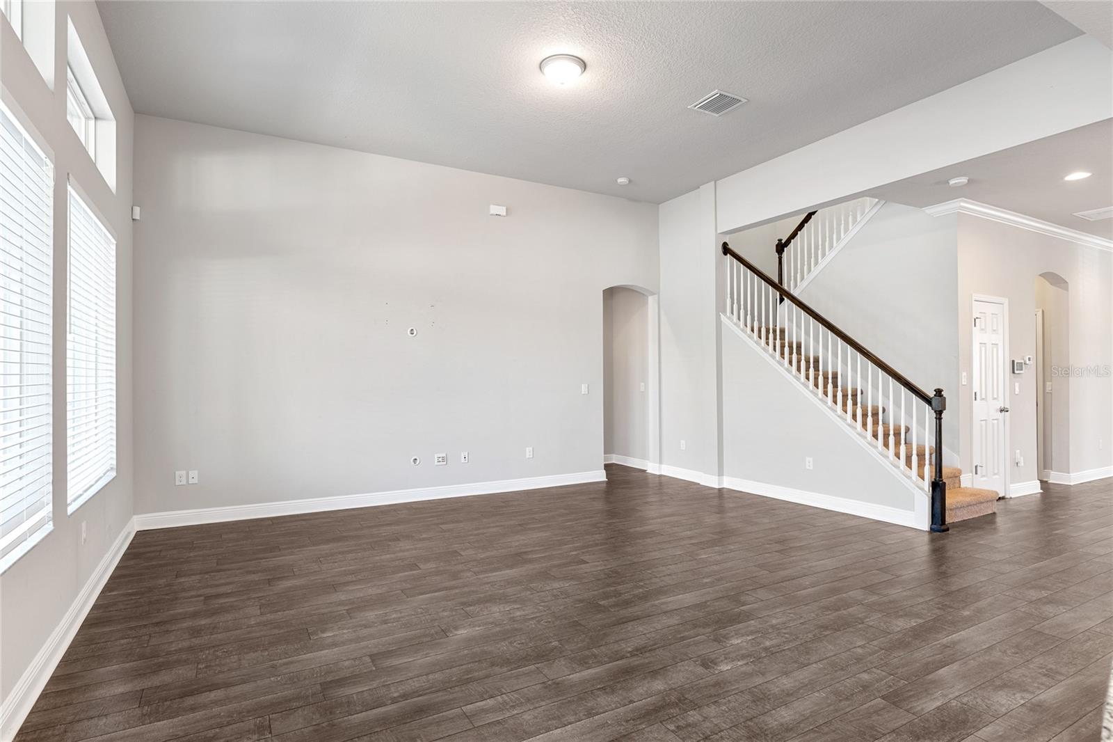 Image 16 of 53 For 1308 Charleen Street