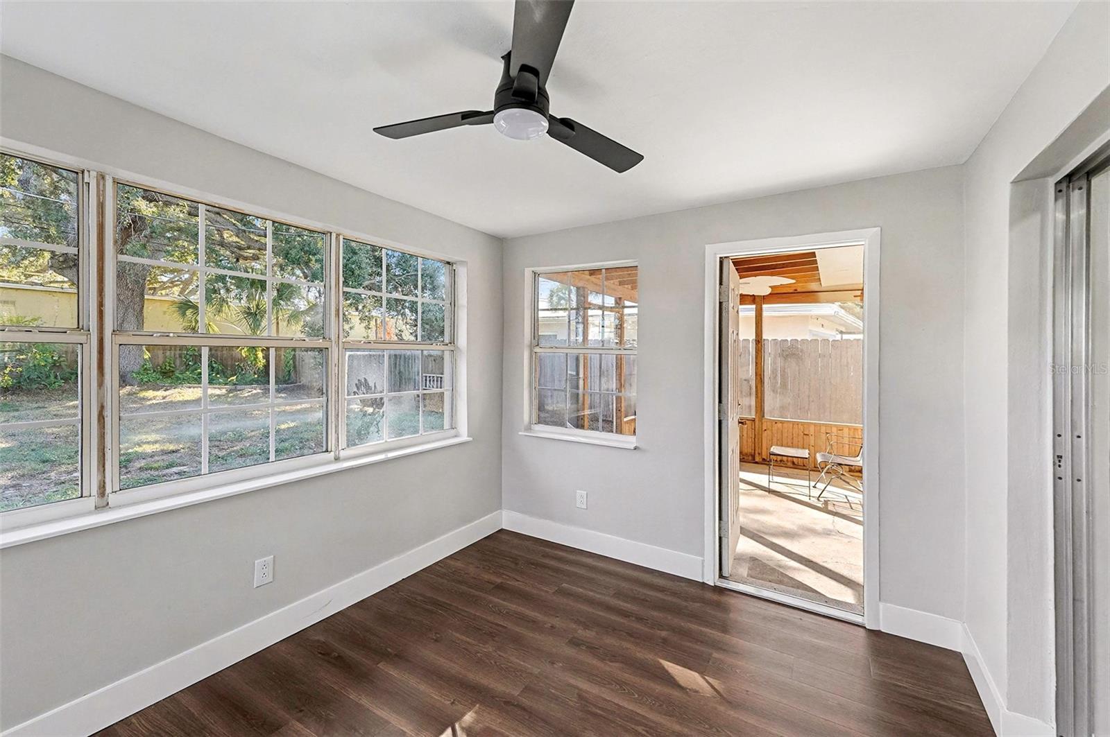 Image 14 of 21 For 2169 Dell Avenue