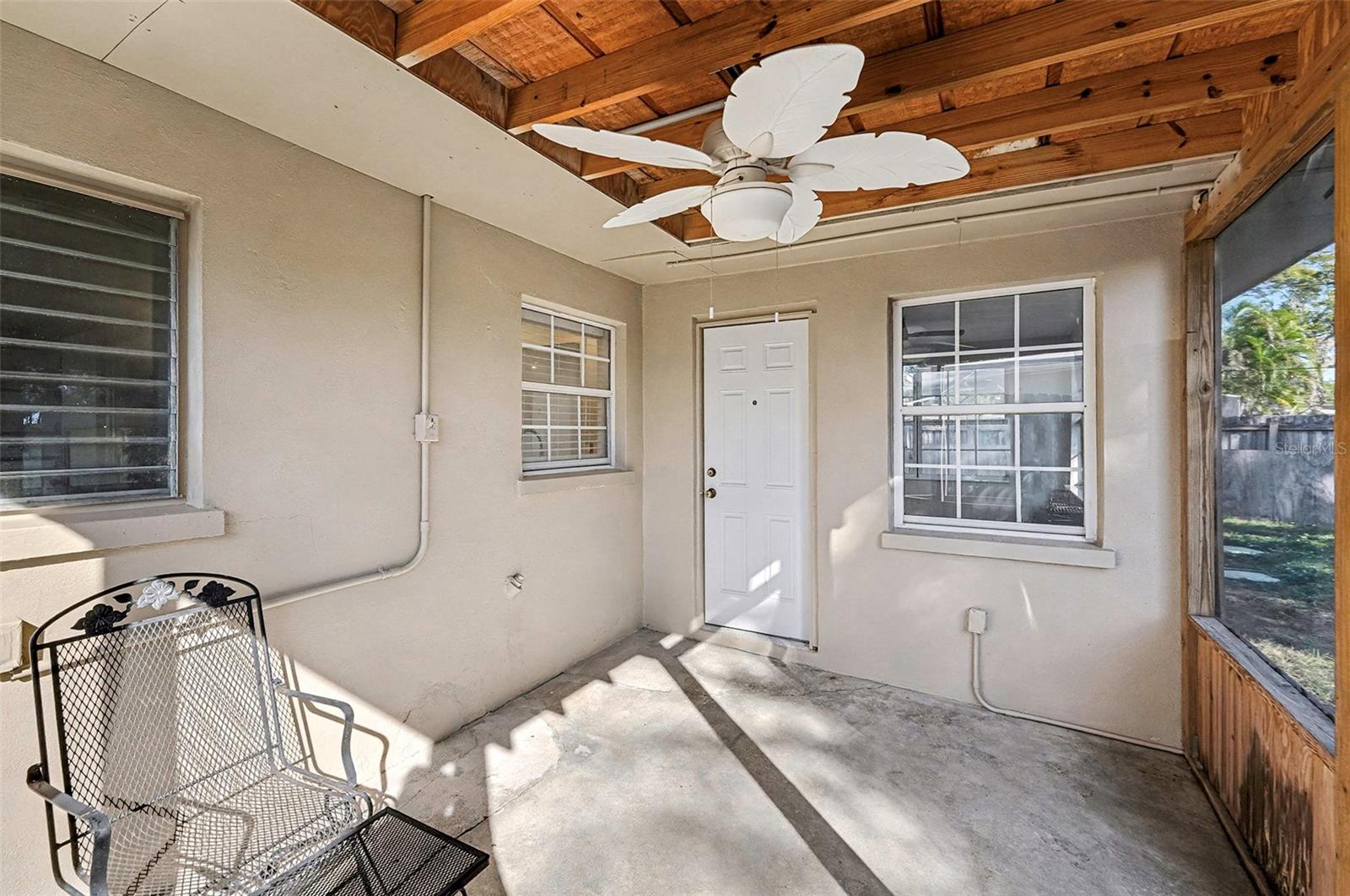 Image 16 of 21 For 2169 Dell Avenue