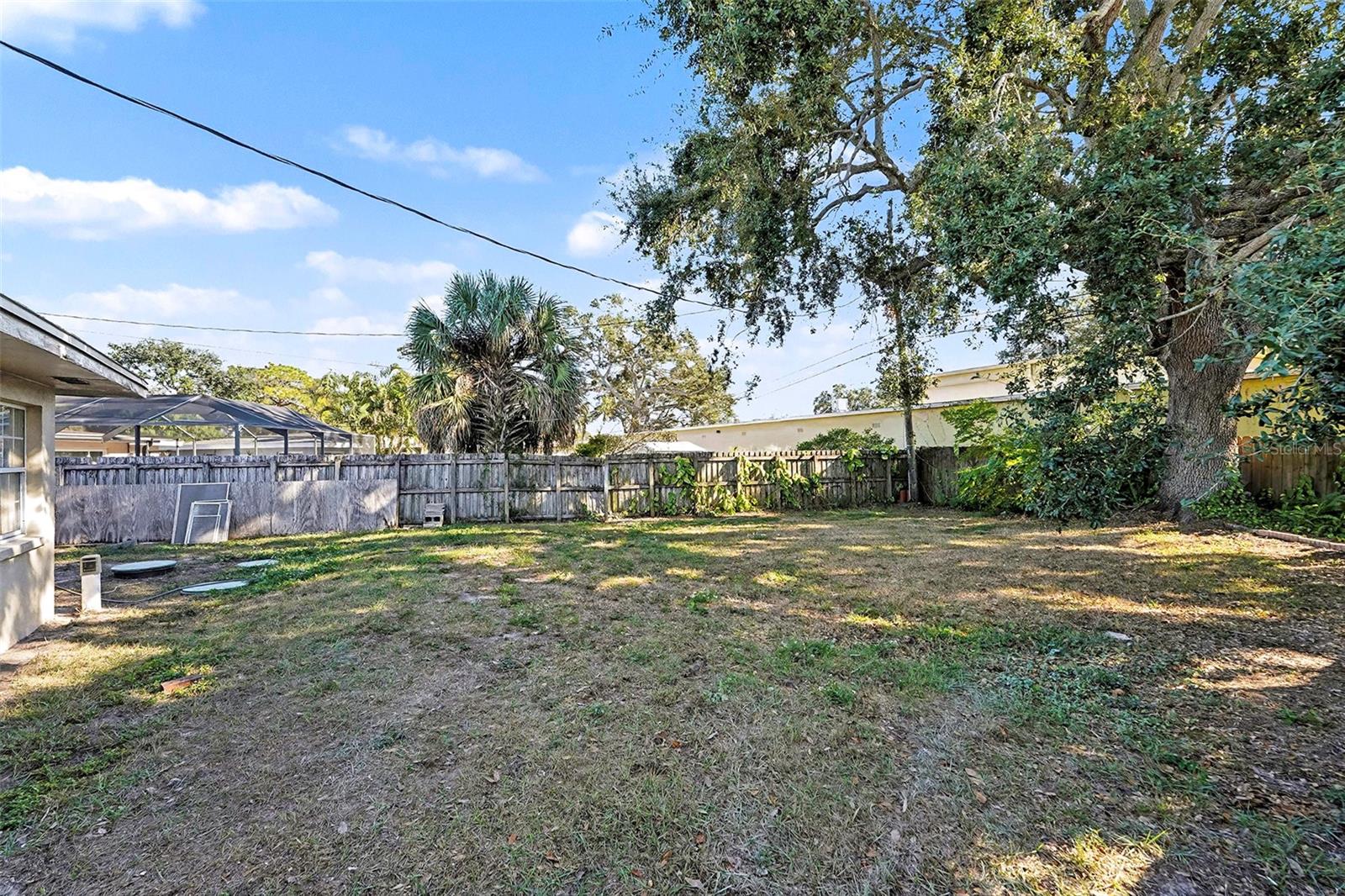 Image 17 of 21 For 2169 Dell Avenue