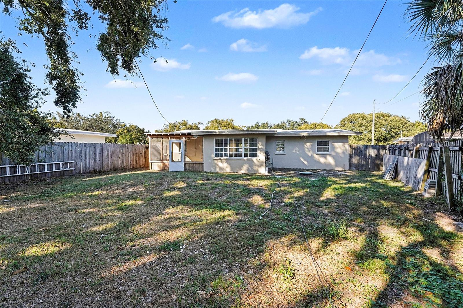 Image 19 of 21 For 2169 Dell Avenue