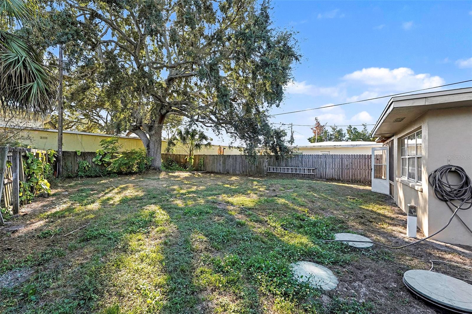 Image 20 of 21 For 2169 Dell Avenue