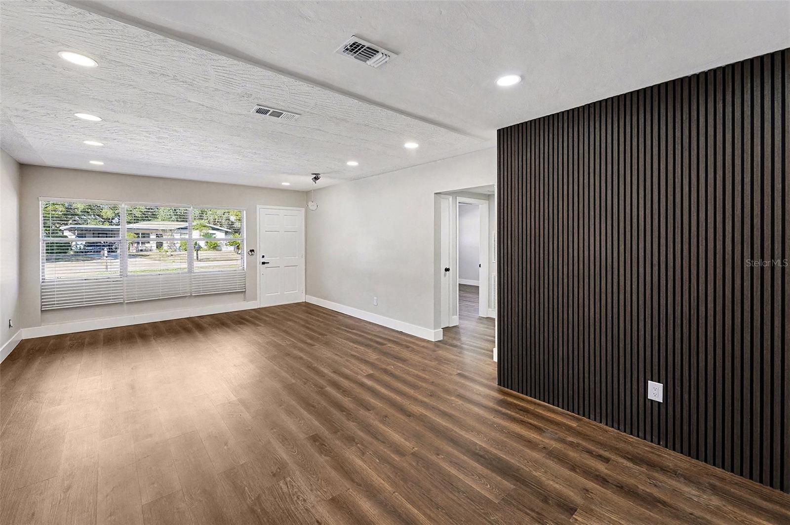 Image 5 of 21 For 2169 Dell Avenue