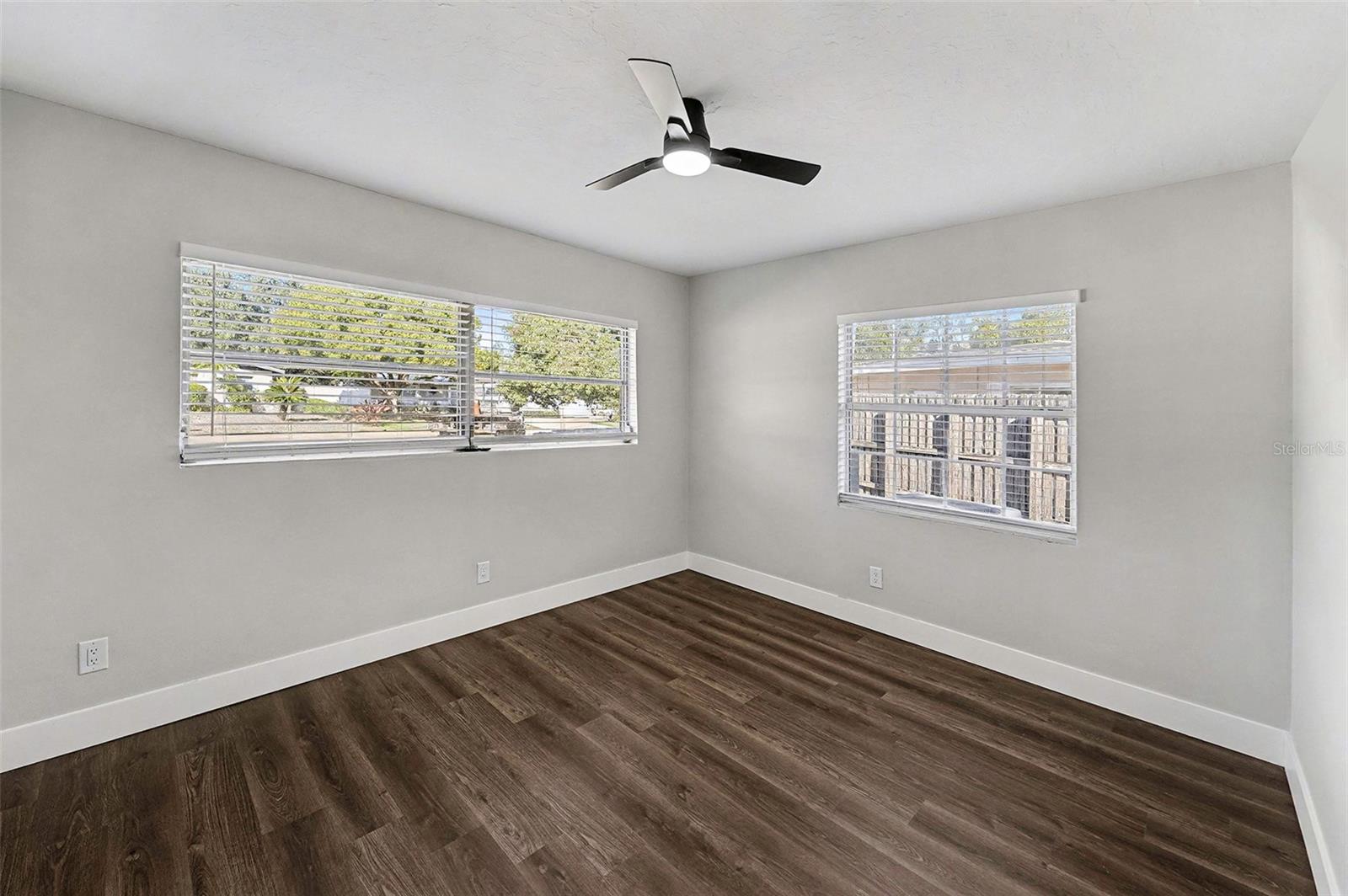 Image 8 of 21 For 2169 Dell Avenue