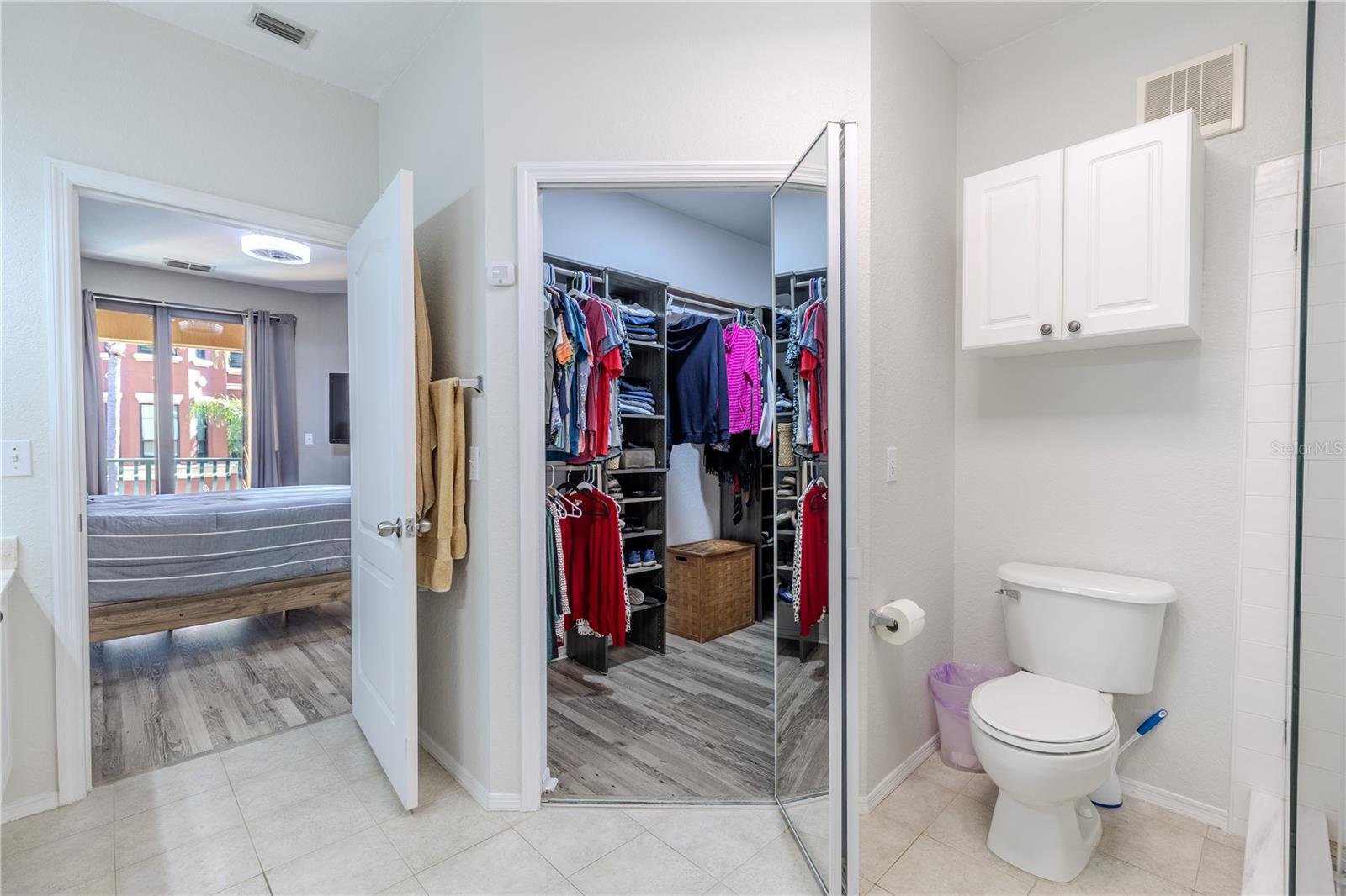 Image 32 of 78 For 2738 Via Tivoli  220b