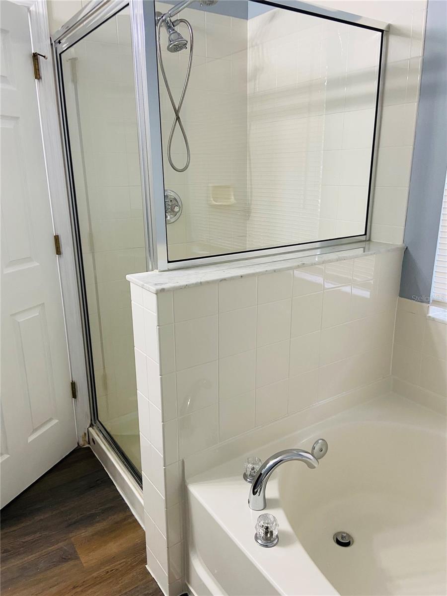 Listing photo id 12 for 11658 Mango Ridge Boulevard