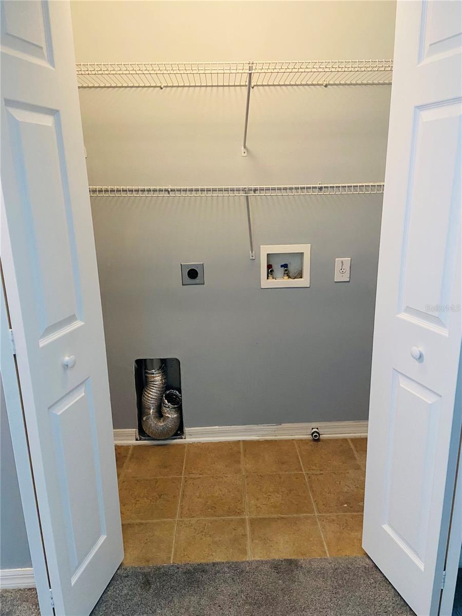 Listing photo id 15 for 11658 Mango Ridge Boulevard