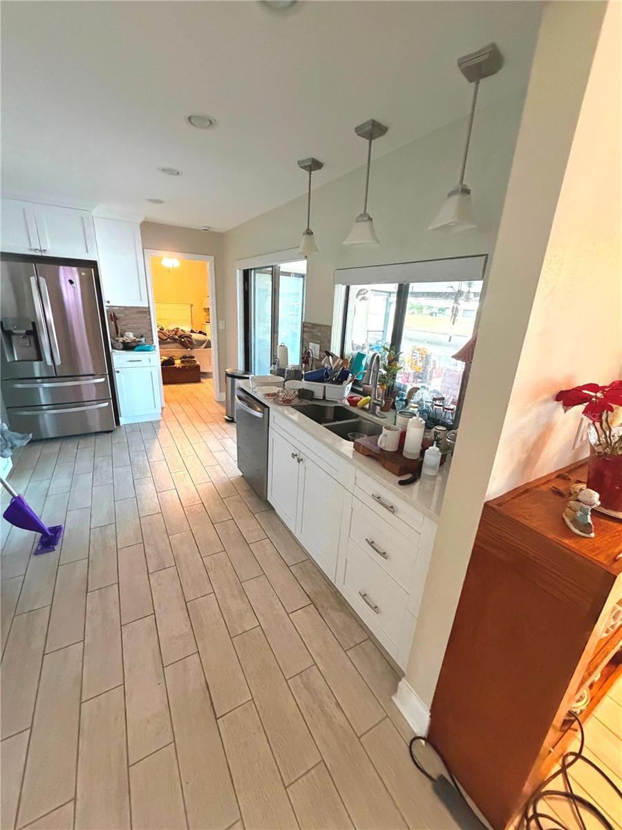 Listing photo id 3 for 9903 San Sebastian Way