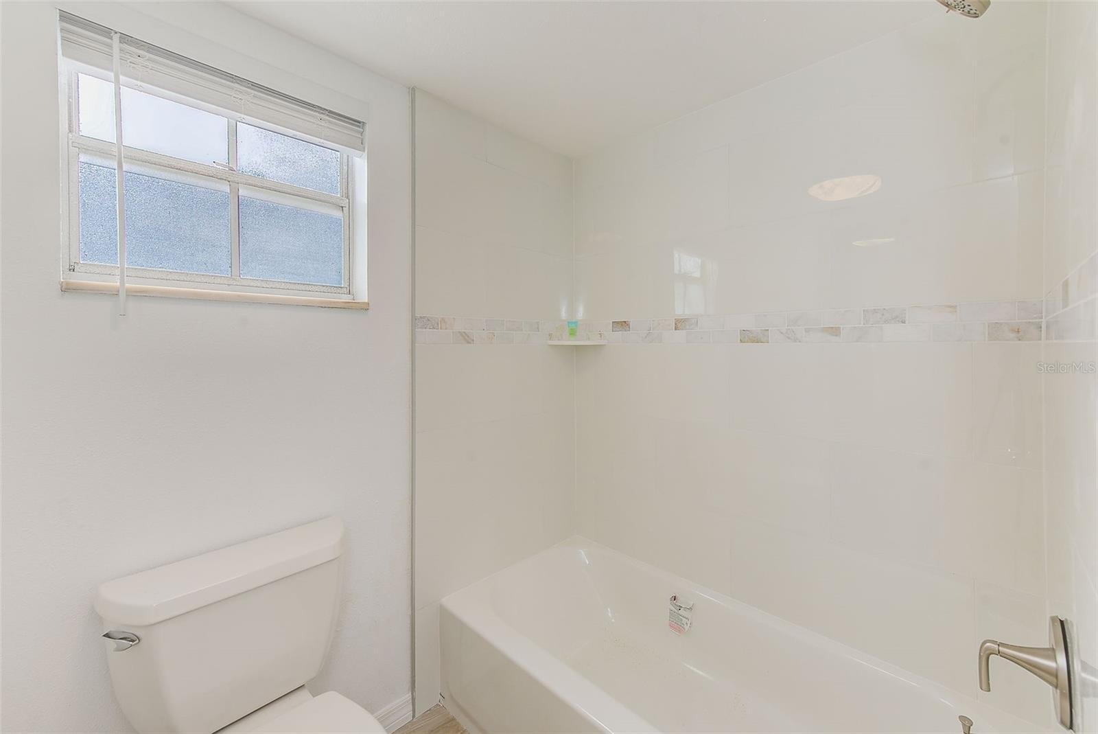 Image 15 of 38 For 8801 Bay Pointe Drive 102