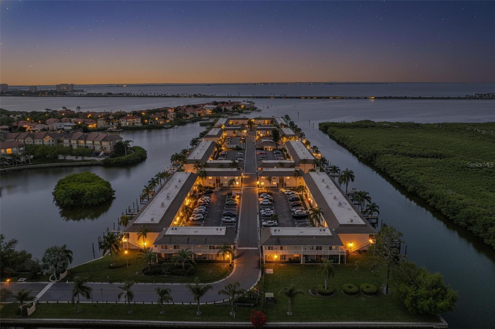 Image 24 of 38 For 8801 Bay Pointe Drive 102