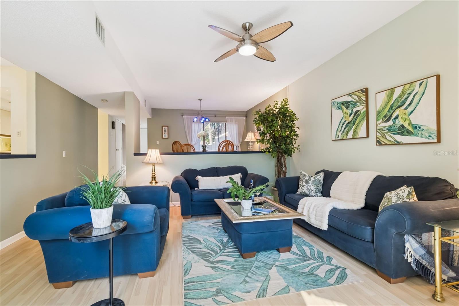 Image 14 of 59 For 486 Lakeview Drive 54