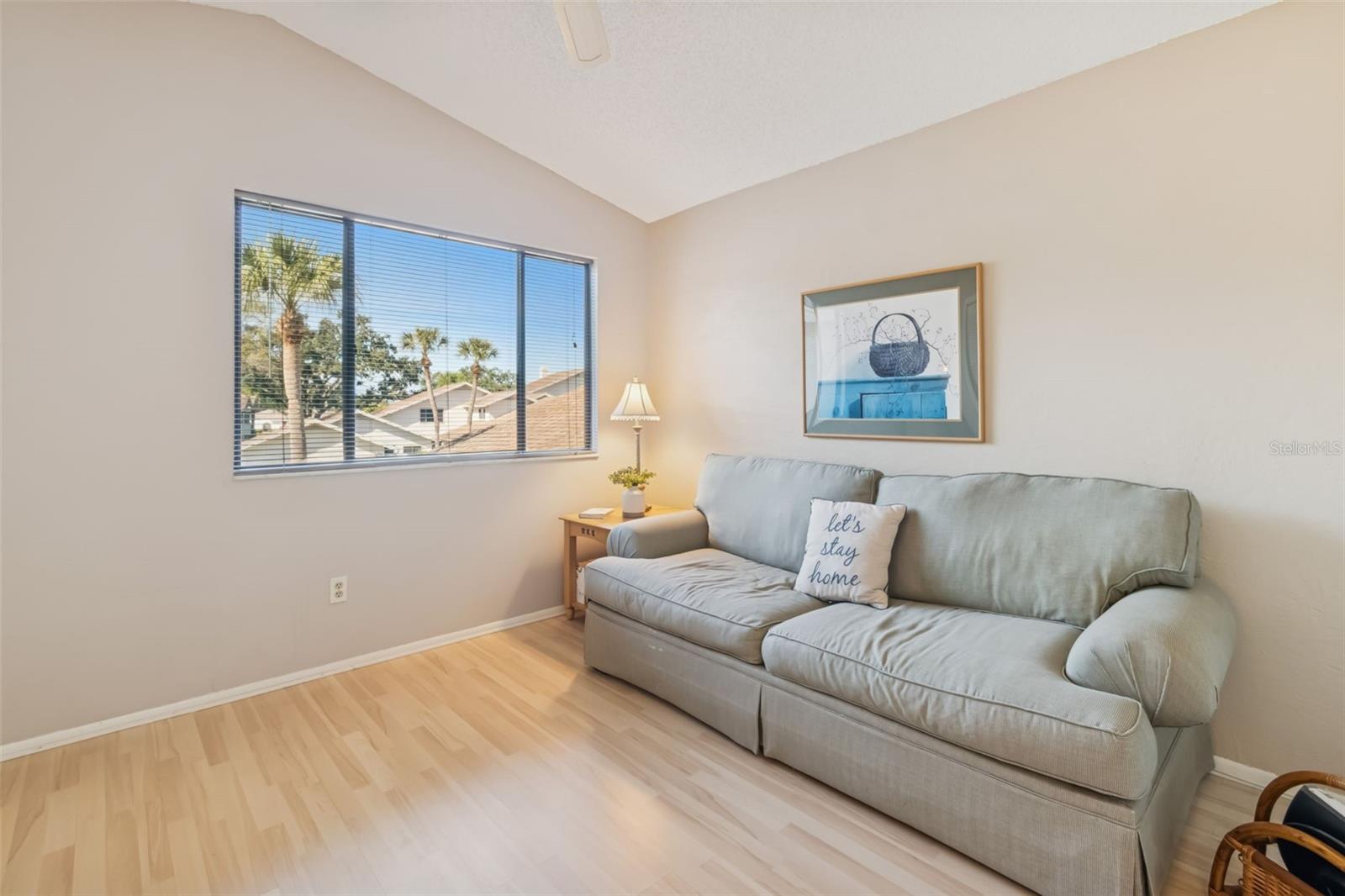 Image 29 of 59 For 486 Lakeview Drive 54